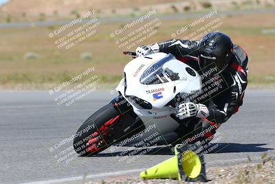 media/Apr-23-2023-TrackXperience (Sun) [[90816c9ee1]]/Level 2/session 2 turn 11/